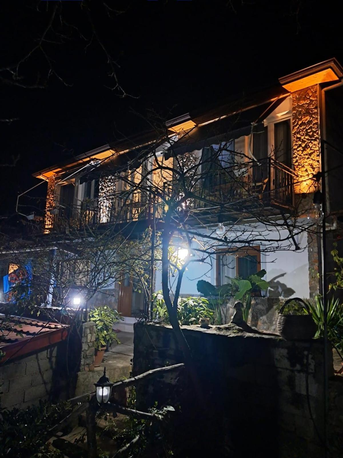Roleo Guest House Lin Exterior photo